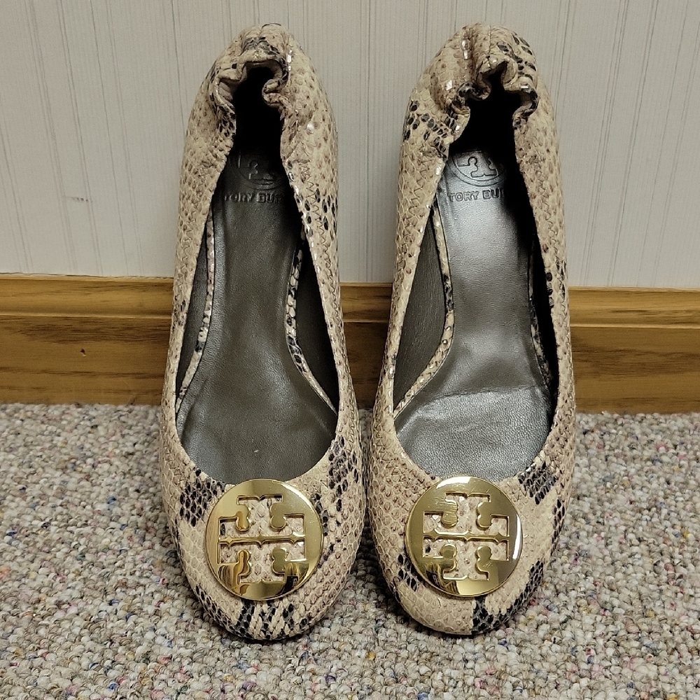 Tory Burch Women's Leather Ballet Flats Gold Accent Sz 8. NWOT balletcore office
